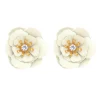 Brinco Piuka Flor Peônia Off White
