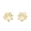 Brinco Raissa Matelado Flor Folheado a Ouro 18k